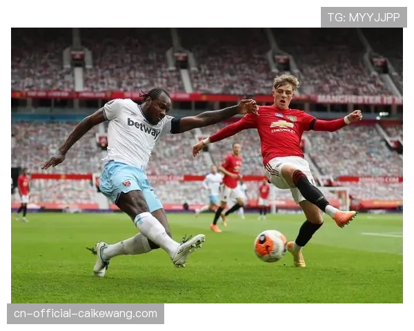 西汉姆联深陷降级区挣扎 主场逼平曼城取宝贵一分